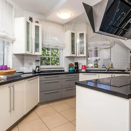 Superior Supetarska Draga